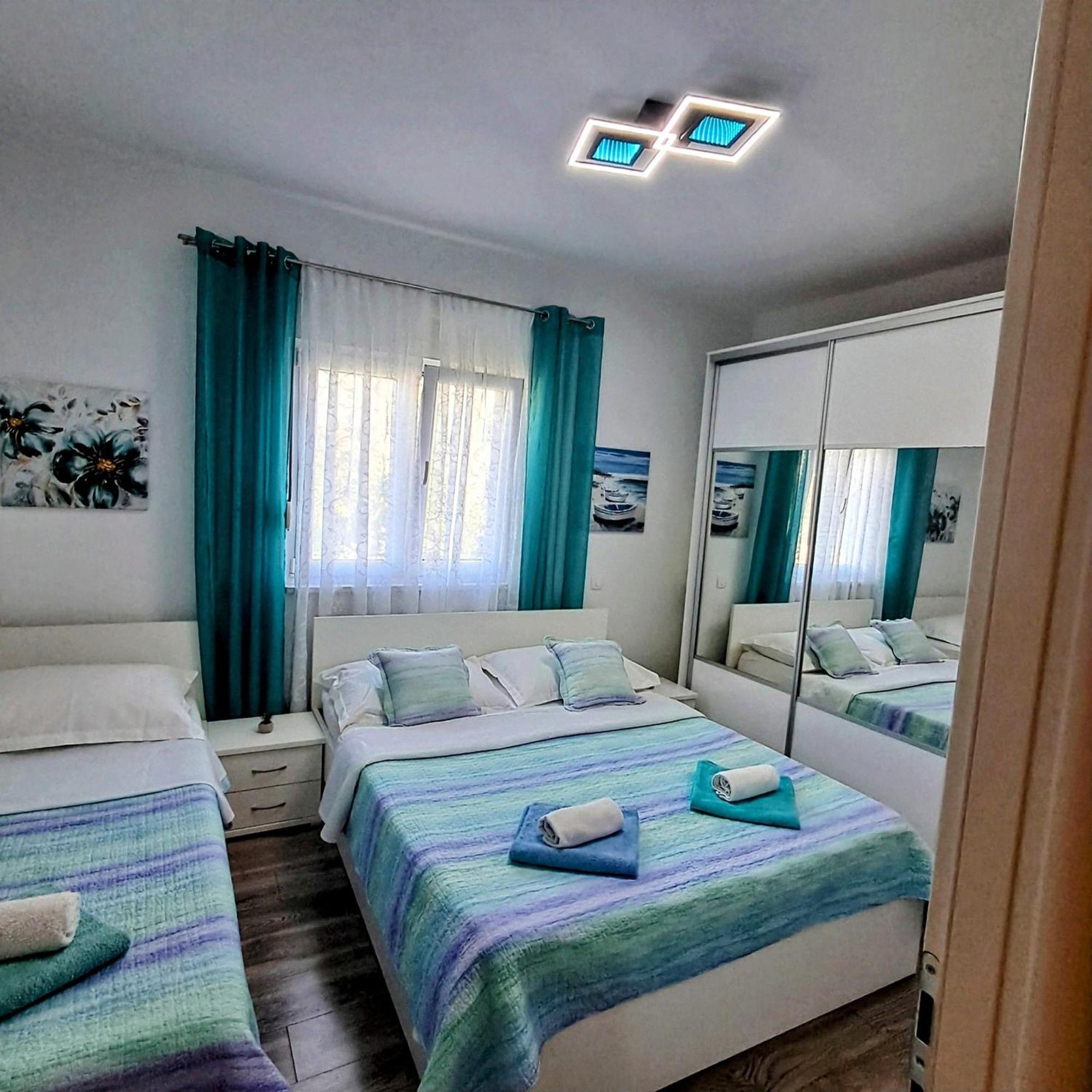 Apartment Radalj Kaštela エクステリア 写真