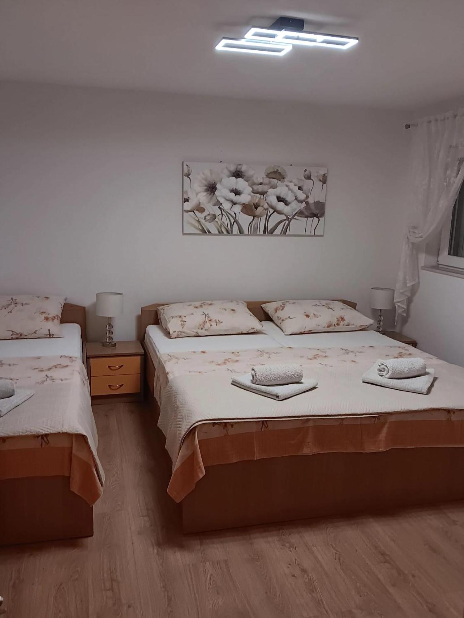 Apartment Radalj Kaštela エクステリア 写真
