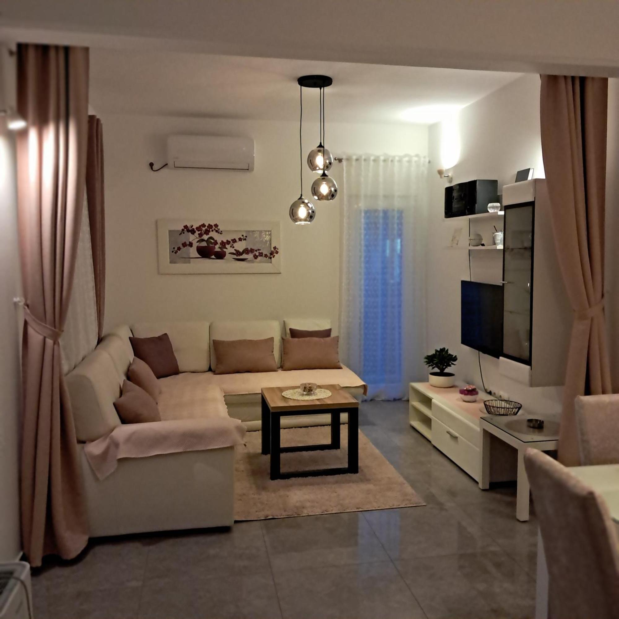 Apartment Radalj Kaštela エクステリア 写真